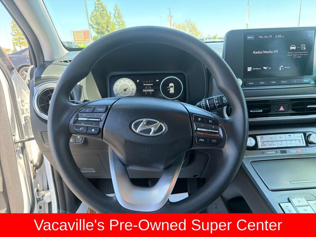 Used 2023 Hyundai Kona SE FWD image 14