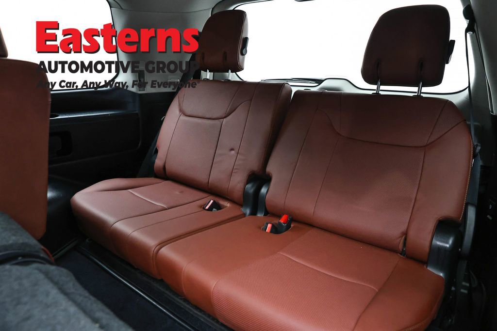 Used 2018 Lexus LX 570 4WD w/ Luxury Package image 31