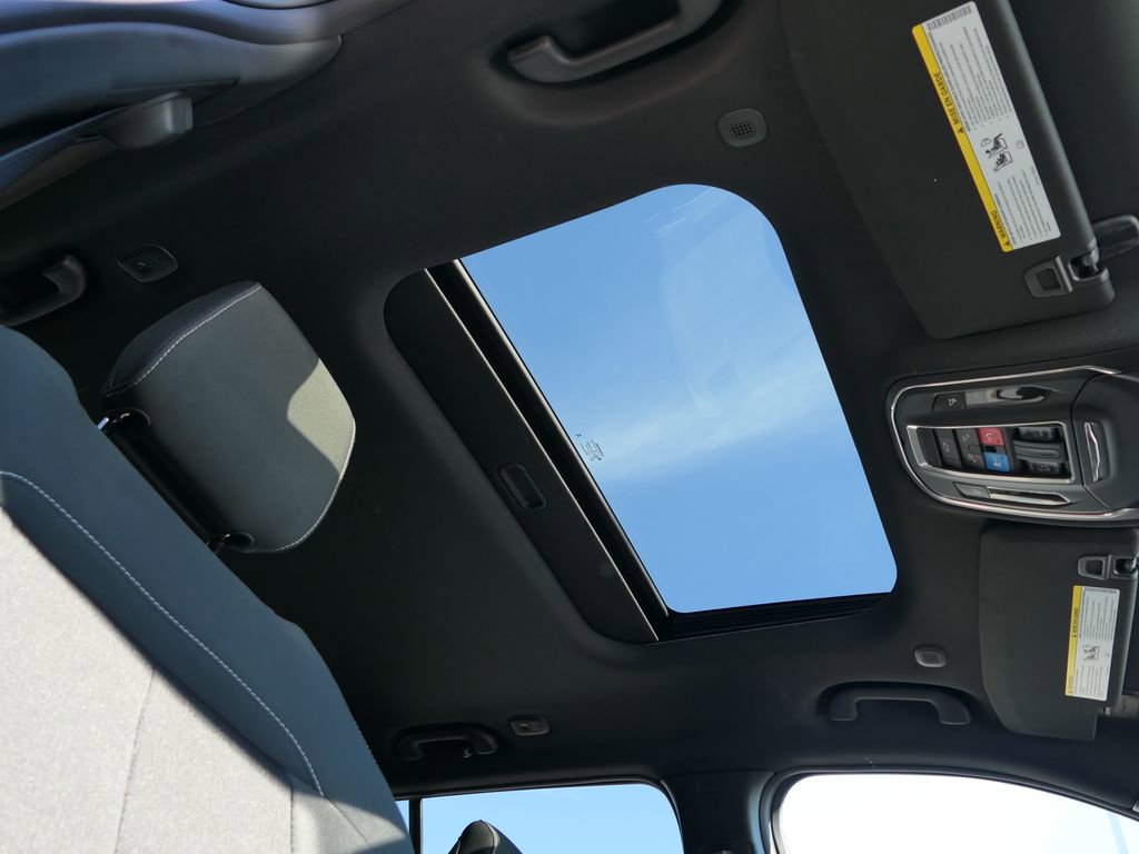 Used 2025 Jeep Grand Cherokee Laredo X w/ Luxury Tech Group I image 23