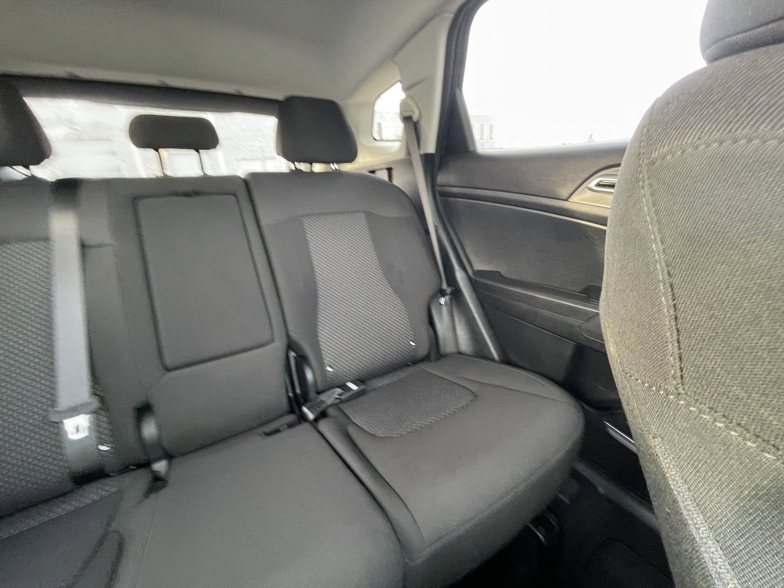 Used 2025 Kia Sportage LX image 36