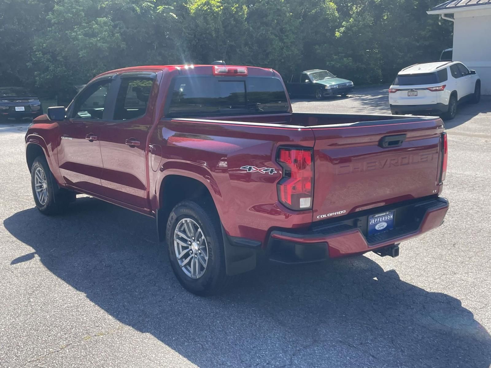 Used 2023 Chevrolet Colorado LT w/ LT Convenience Package II AWD/4WD image 8