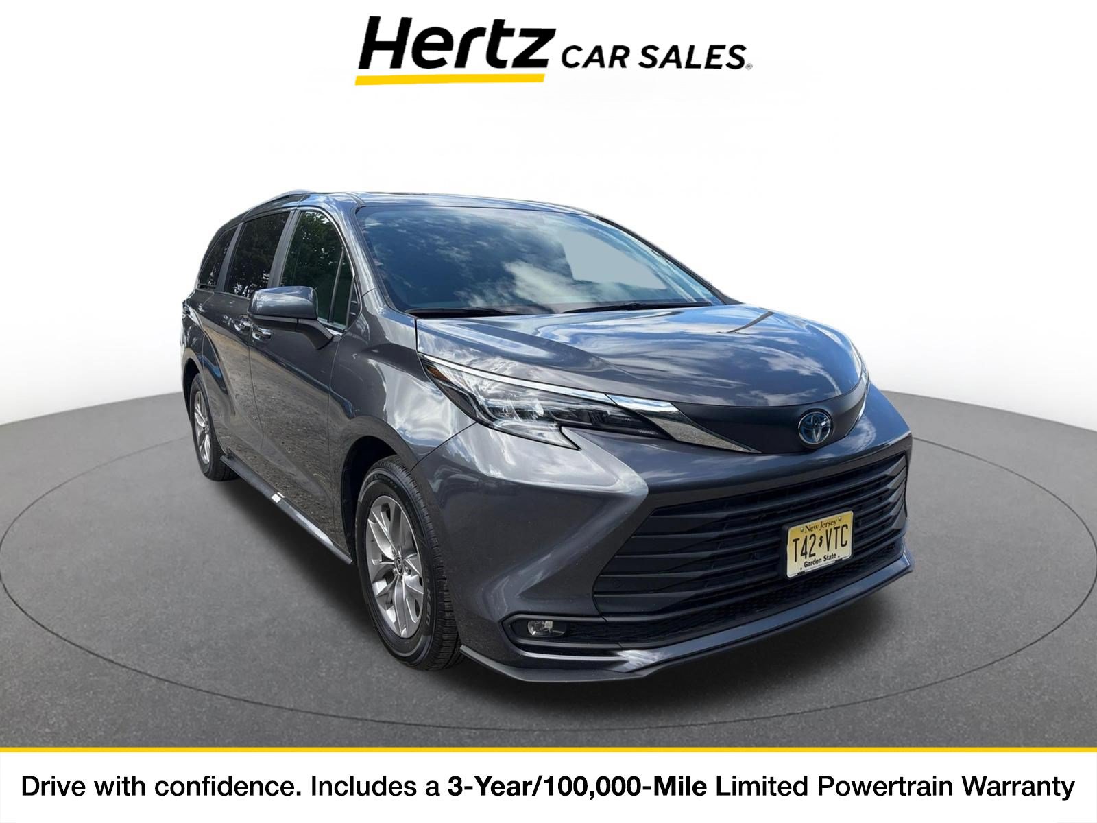 Used 2025 Toyota Sienna XLE