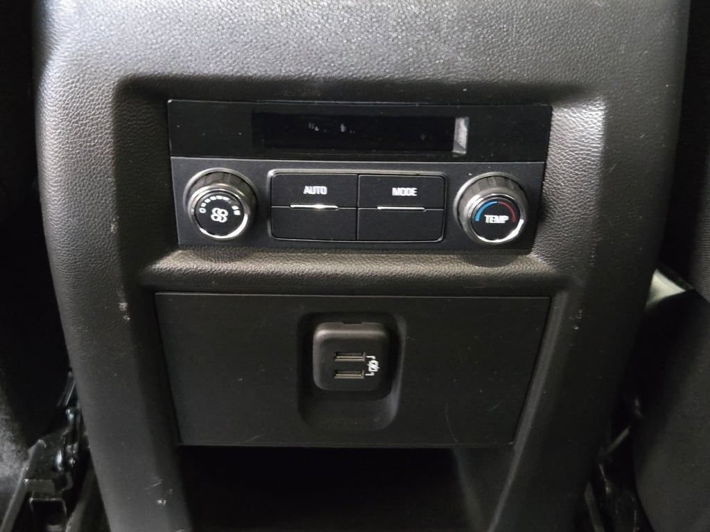 Certified 2019 Chevrolet Traverse LT FWD image 20
