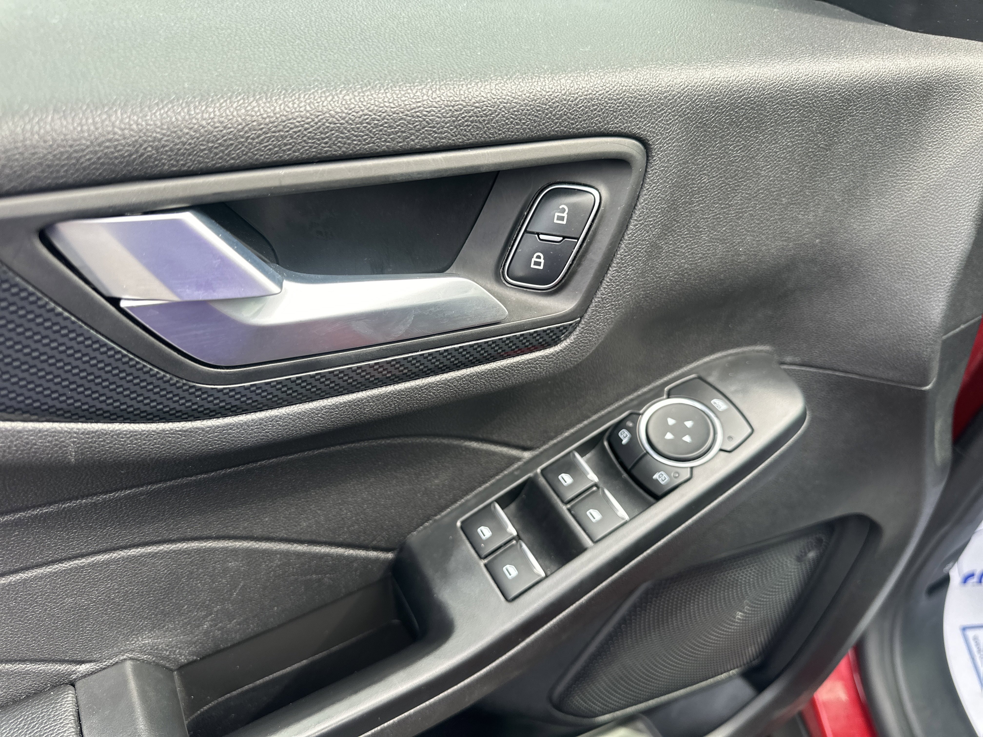 Used 2025 Ford Escape ST-Line image 8