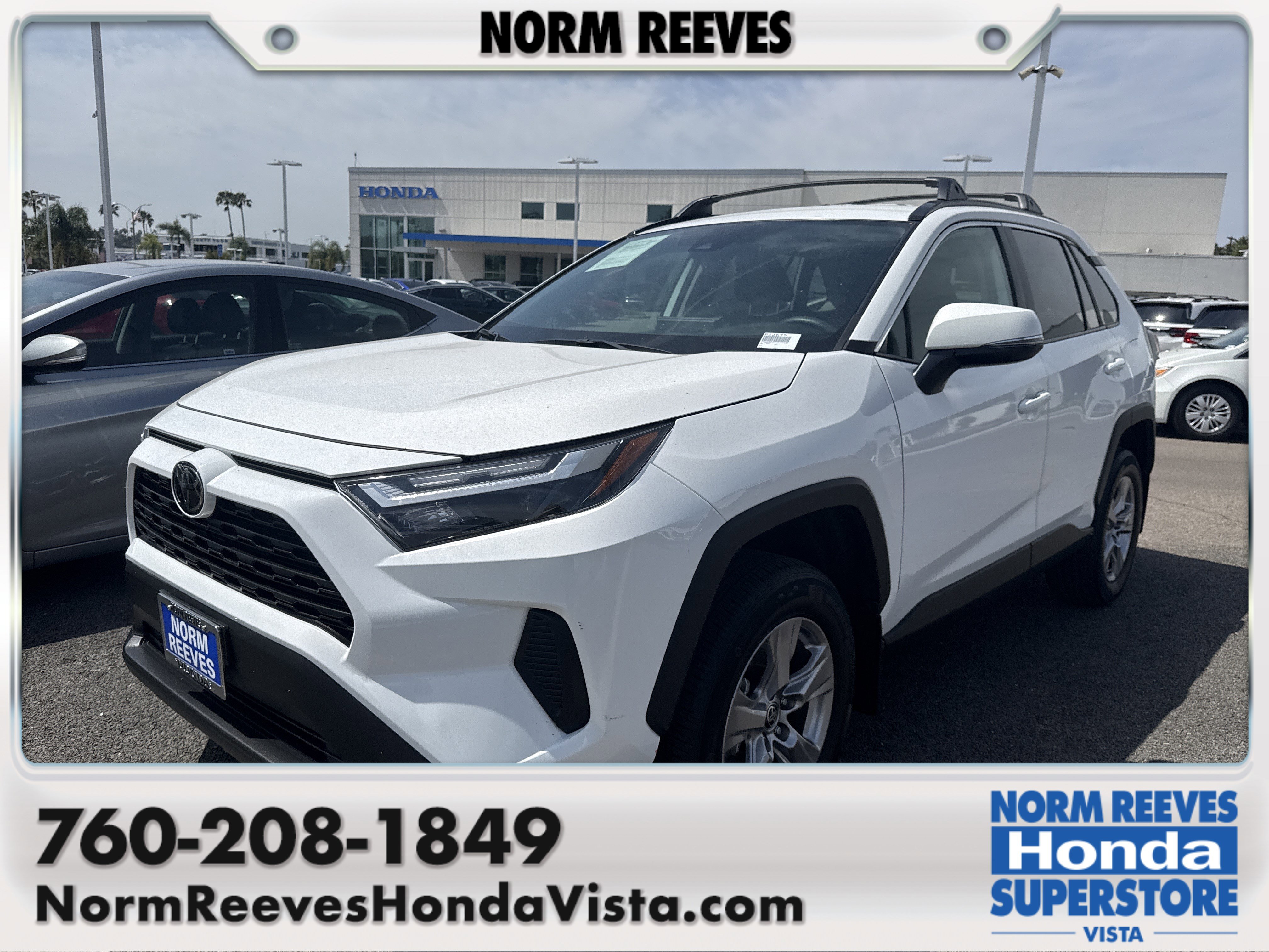 Used 2025 Toyota RAV4 XLE image 1