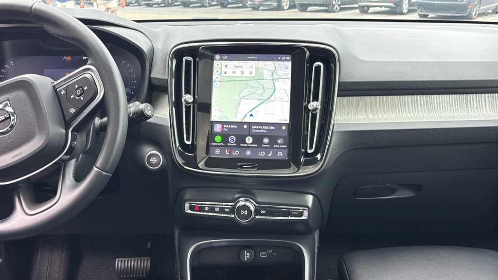 Used 2026 Volvo XC40 B5 Plus AWD/4WD image 5