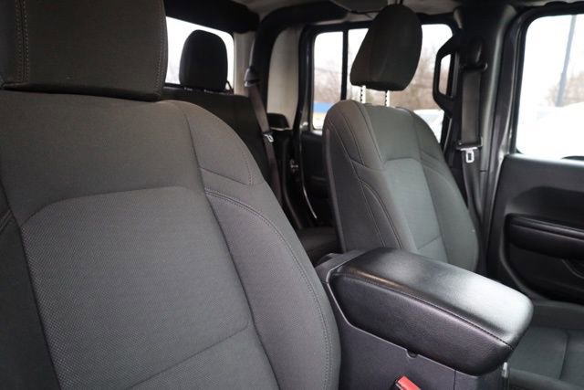 Used 2021 Jeep Gladiator Sport image 36