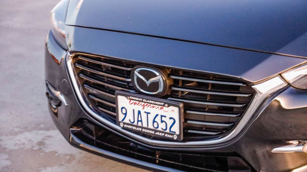 Used 2018 MAZDA MAZDA3 Grand Touring w/ Premium Equipment Package image 6