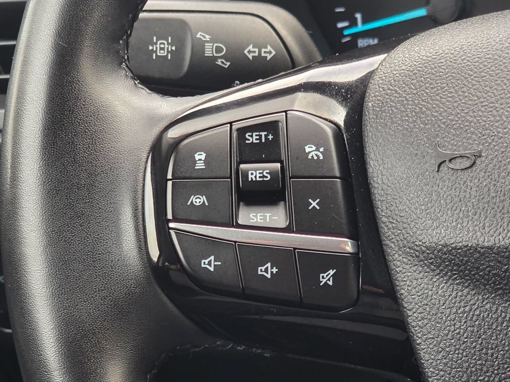 Used 2022 Ford Escape SE w/ SE Sport Appearance Package AWD/4WD image 19