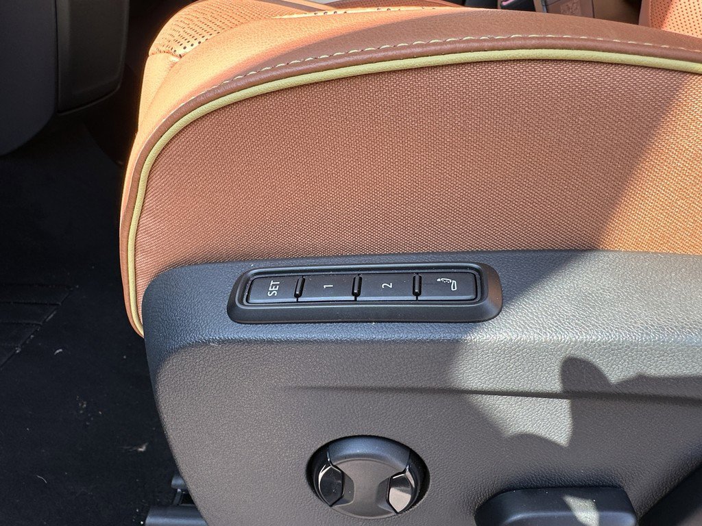 New 2025 Volkswagen ID. Buzz Pro S image 24