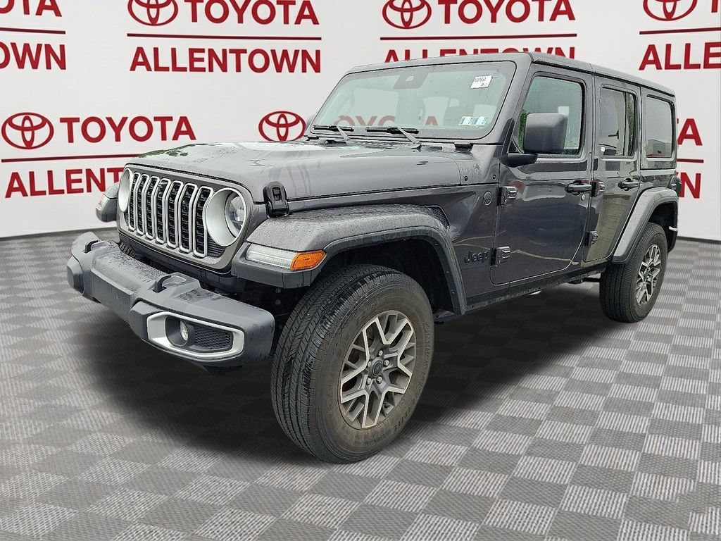 Used 2025 Jeep Wrangler Unlimited Sahara w/ Safety Group AWD/4WD image 3