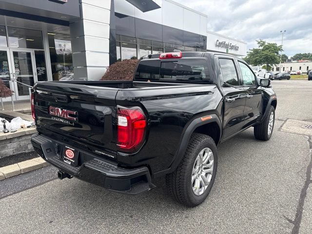 New 2026 GMC Canyon Denali w/ LPO, Denali Black Edition AWD/4WD image 7