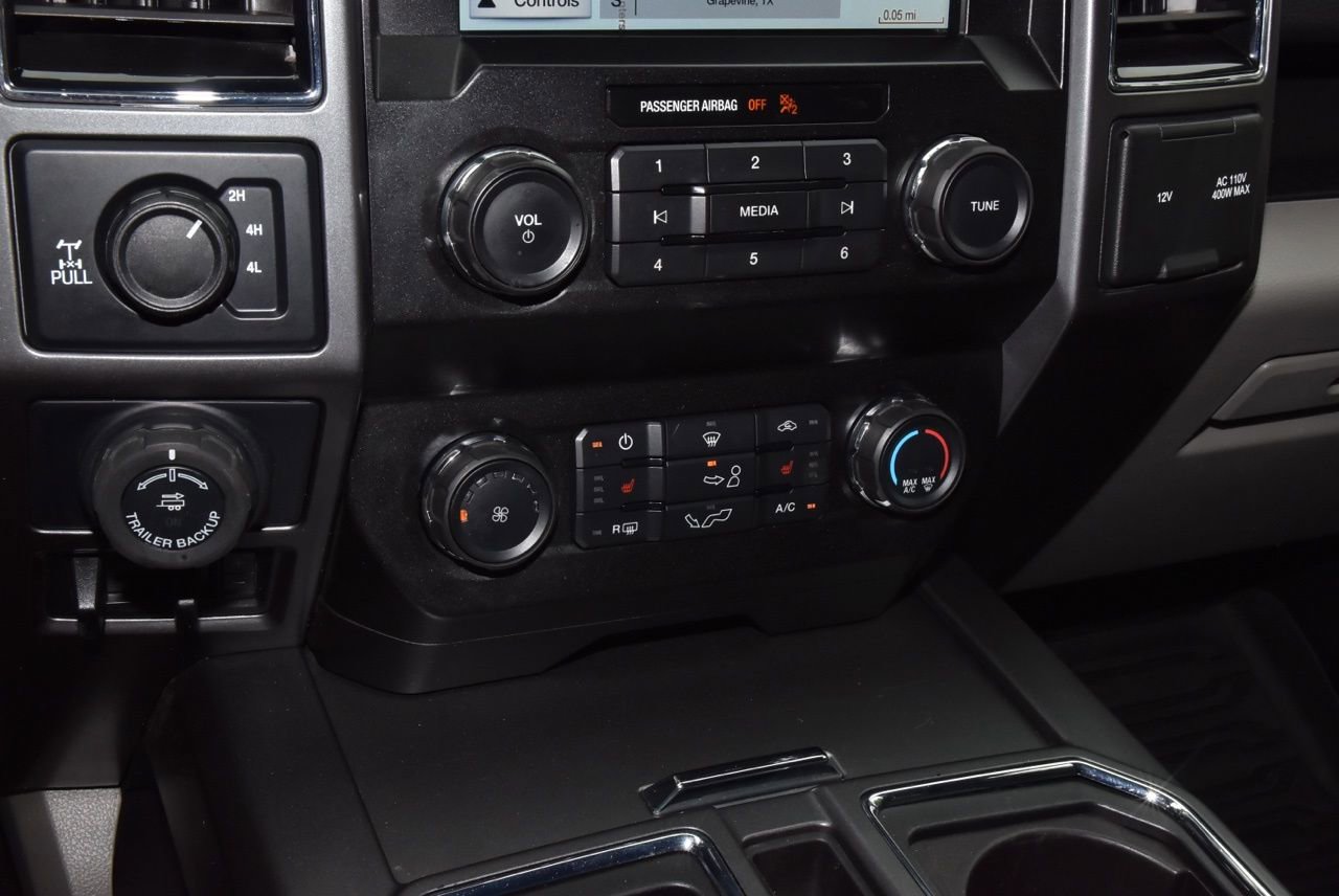 Used 2019 Ford F150 XLT w/ Equipment Group 302A Luxury AWD/4WD image 29