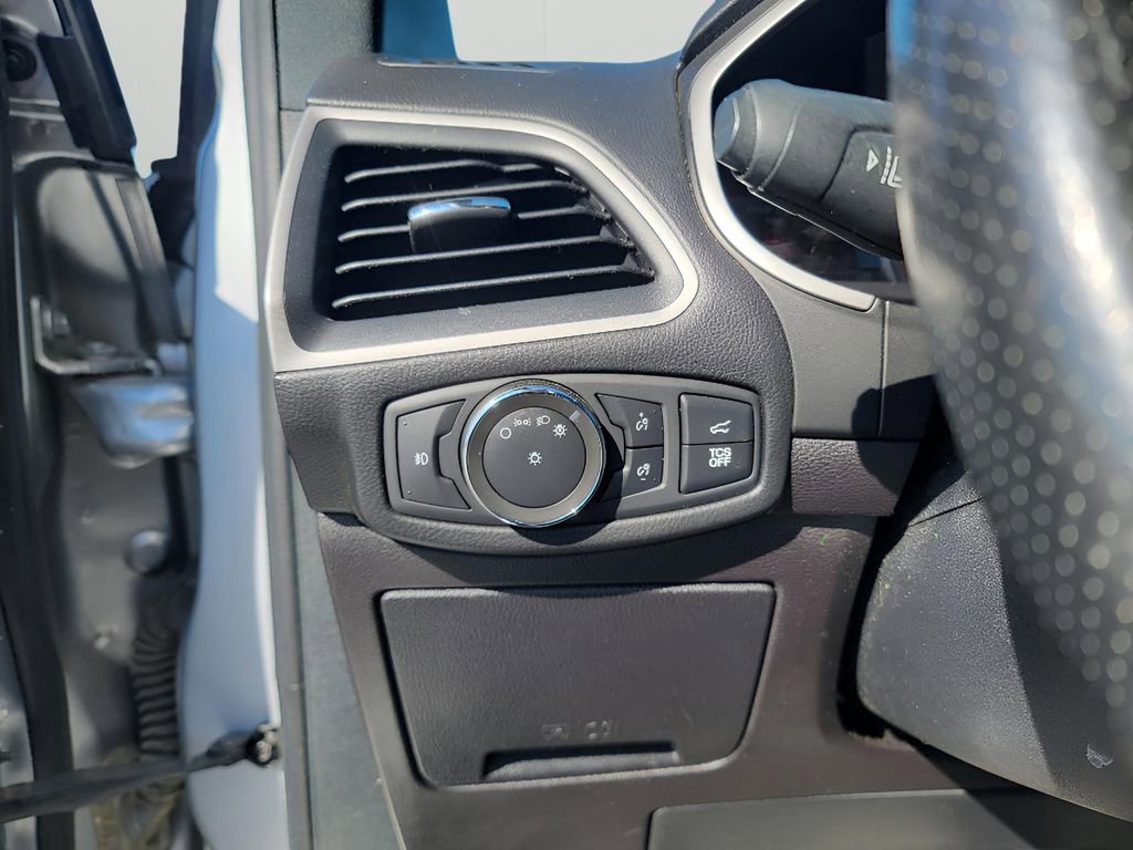 Used 2020 Ford Edge ST-Line w/ Cold Weather Package AWD/4WD image 15