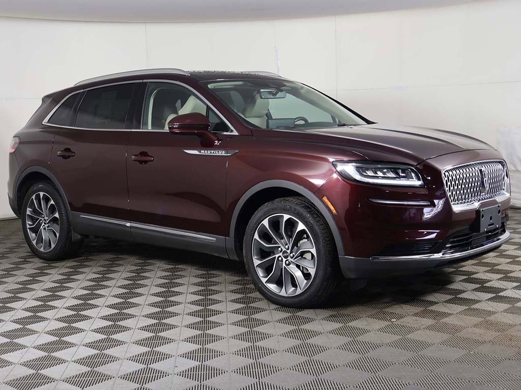 Used 2022 Lincoln Nautilus Reserve w/ Luxury Package image 52