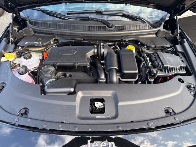New 2026 Jeep Cherokee Overland w/ Advanced Pro Tech Group AWD/4WD image 29