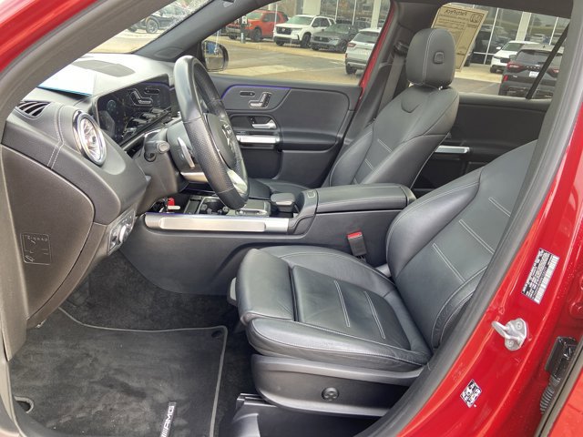 Used 2021 Mercedes-Benz GLB 250 4MATIC image 33