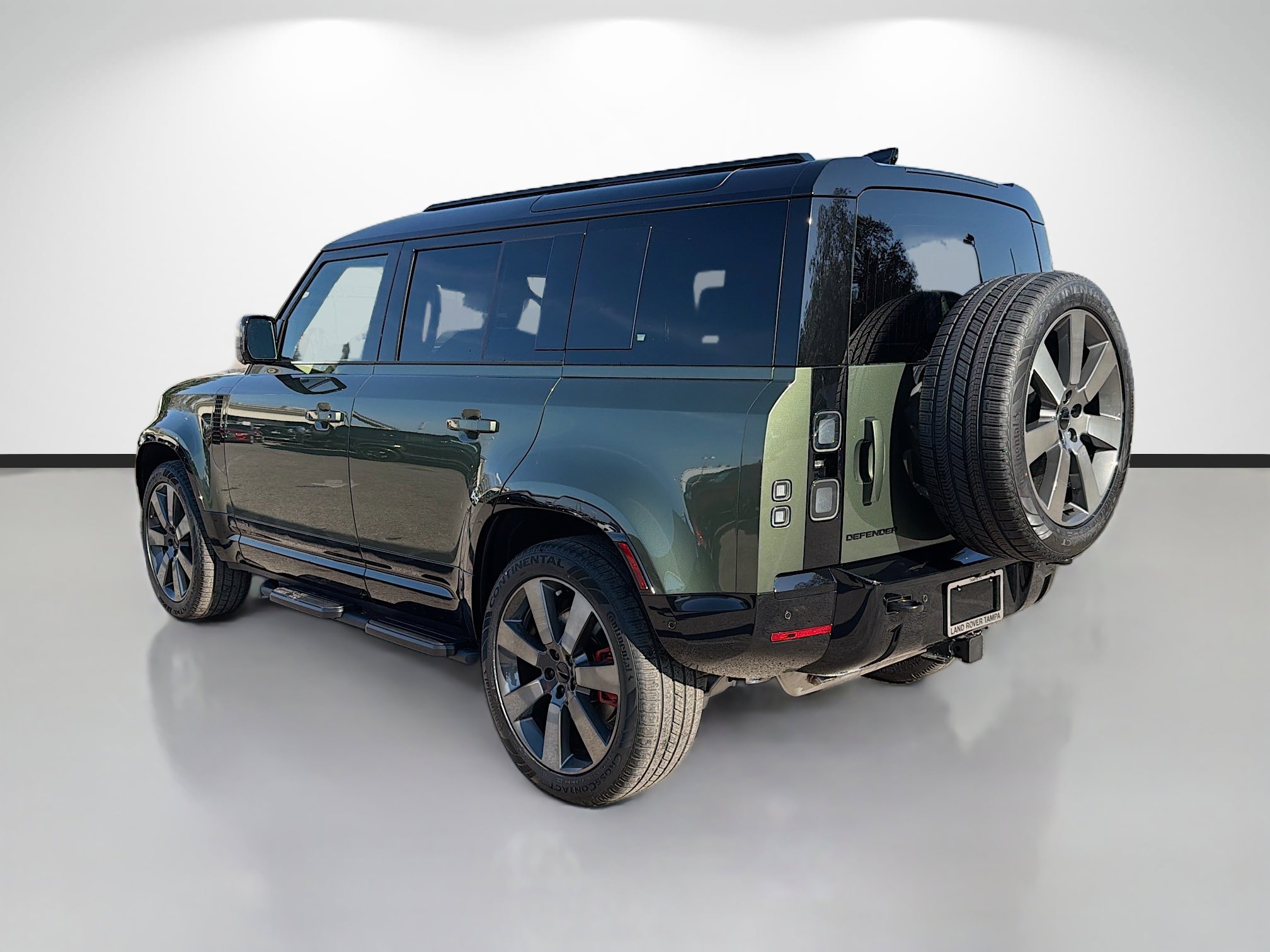 New 2026 Land Rover Defender 110 X AWD/4WD image 3