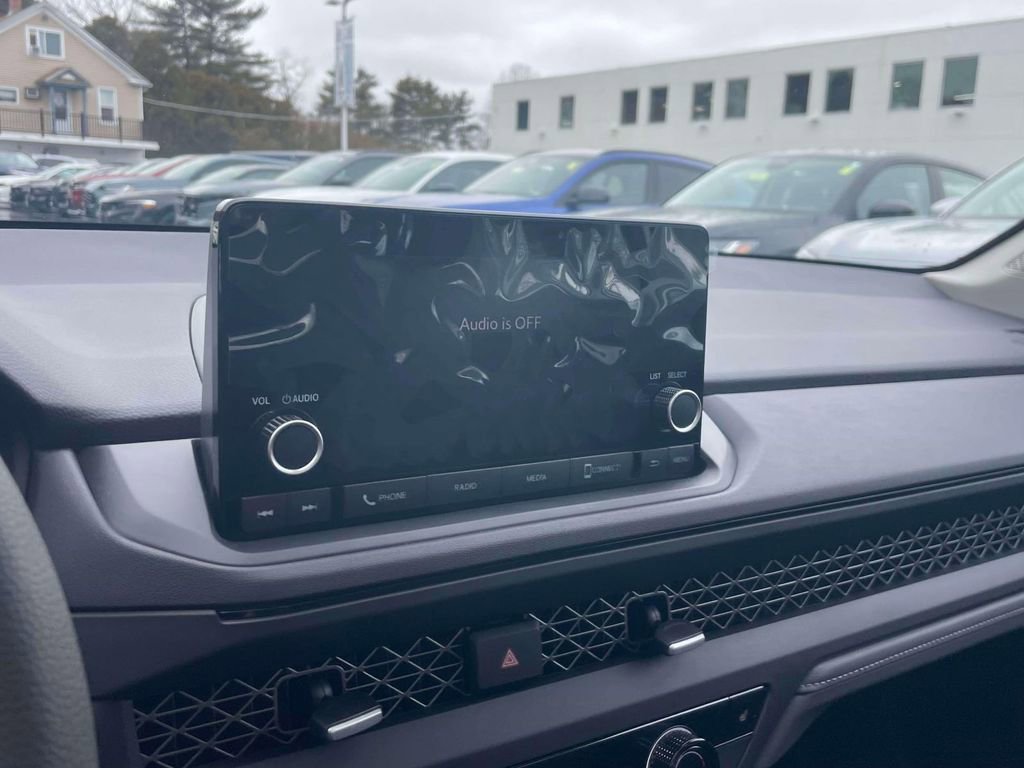 Certified 2025 Honda Accord SE image 28