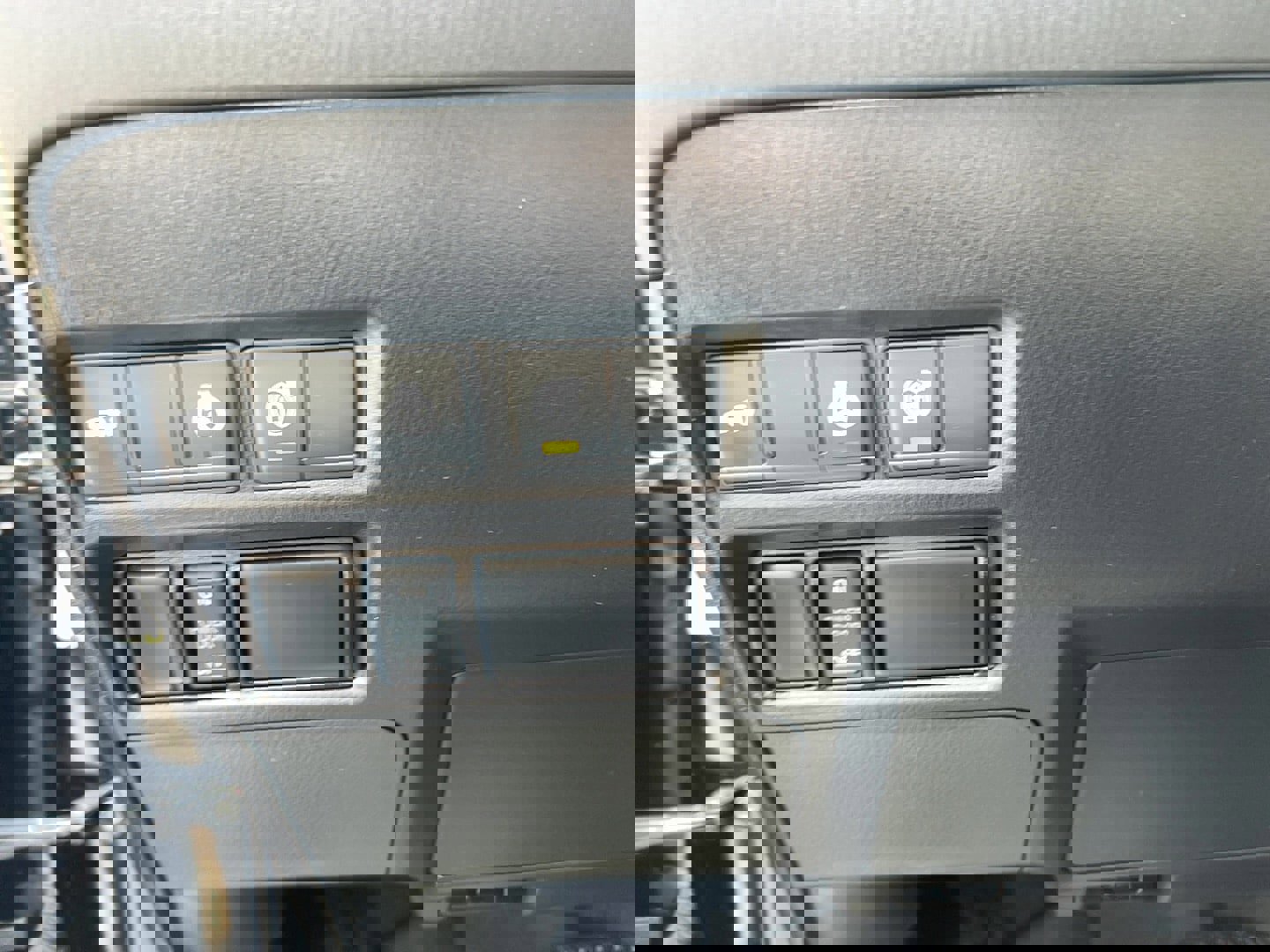 Used 2023 Nissan Armada Platinum w/ Captain's Chairs Package image 15