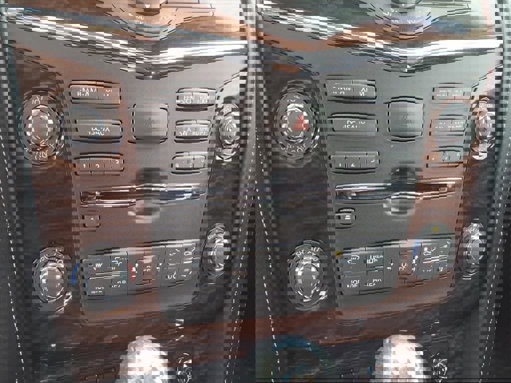 Used 2017 Nissan Armada Platinum w/ Captain Seat Package image 23