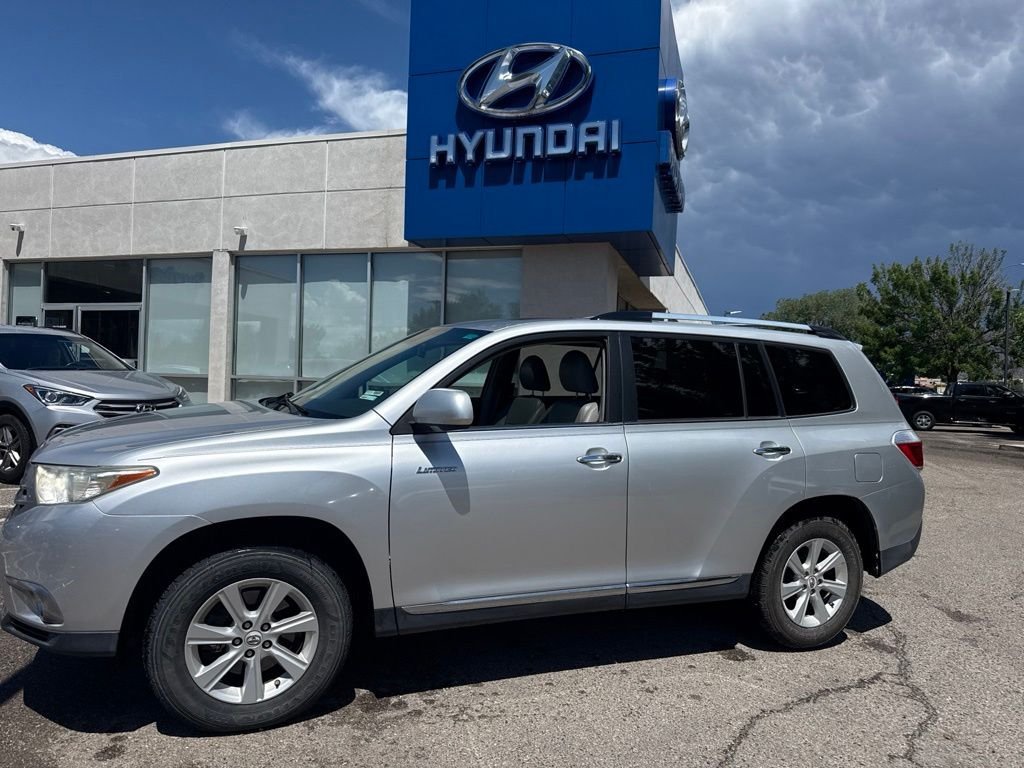 Used 2011 Toyota Highlander Limited w/ Tow Pkg