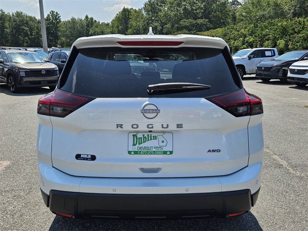 New 2026 Nissan Rogue SV image 8