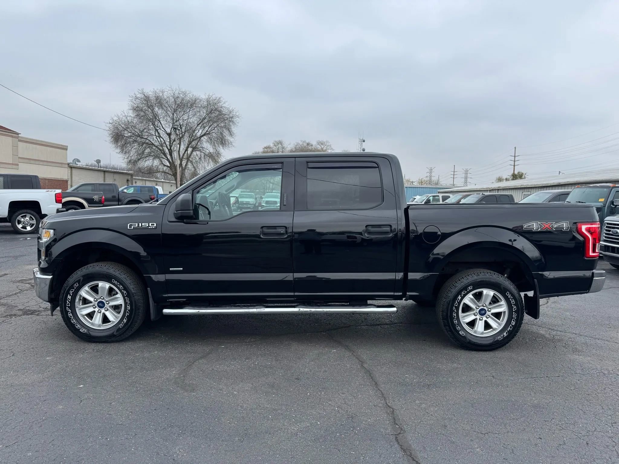 Used 2017 Ford F150 XLT image 8