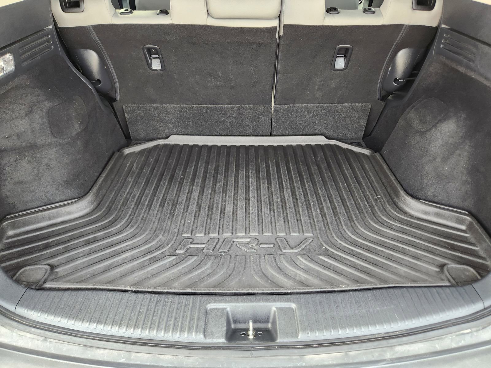 Used 2021 Honda HR-V EX image 35