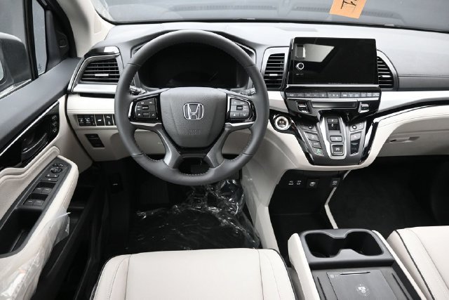 New 2027 Honda Odyssey Touring image 12