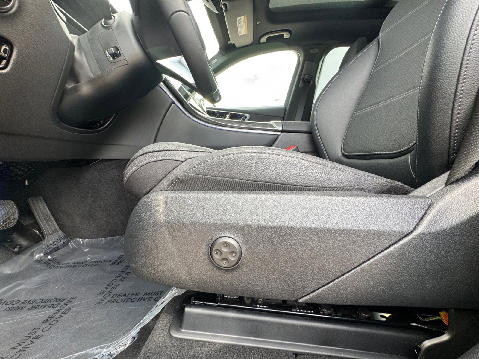 Certified 2026 Mercedes-Benz GLC 300 4MATIC image 14