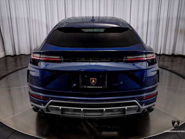 Used 2020 Lamborghini Urus AWD/4WD image 11