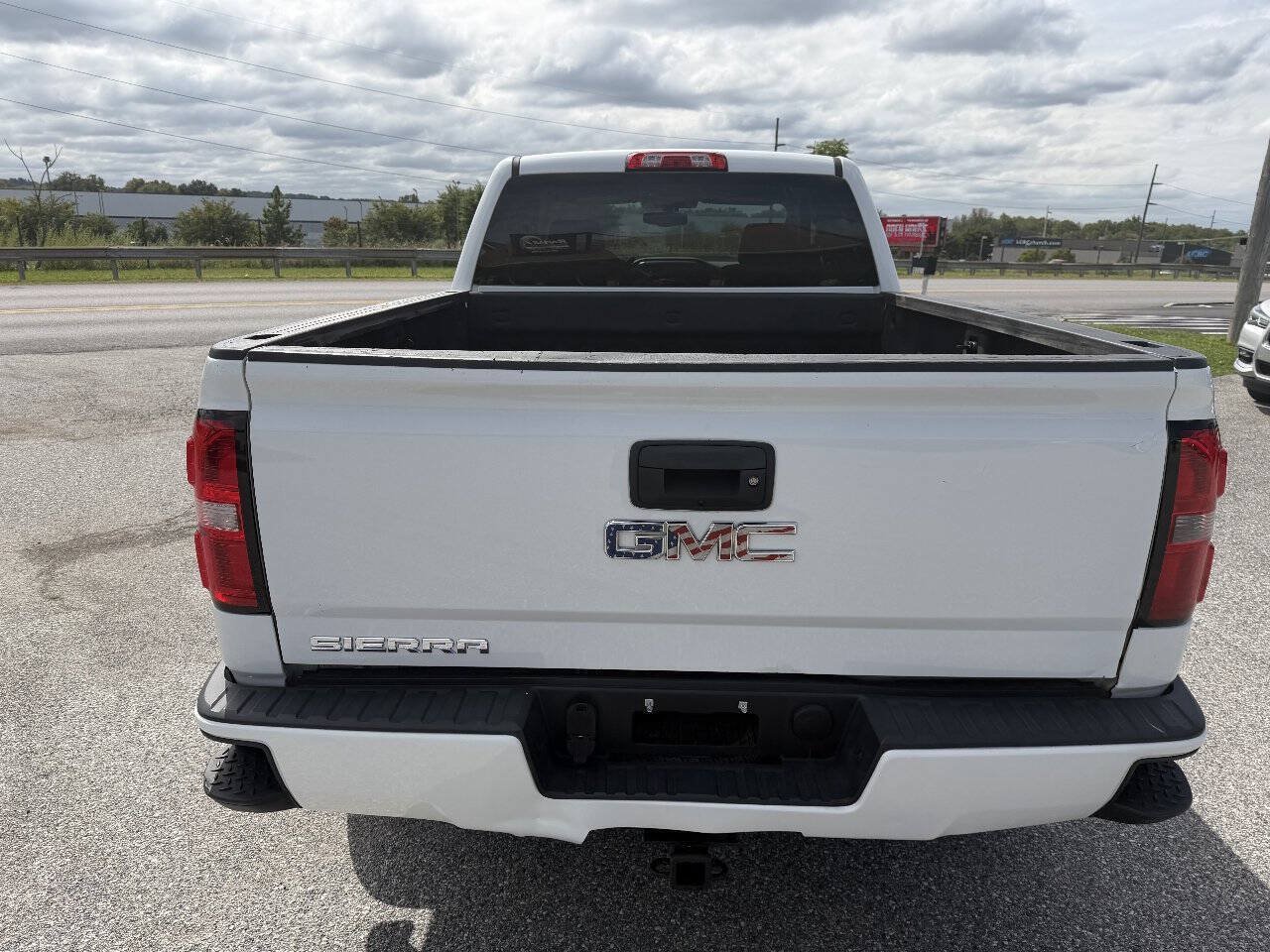 Used 2017 GMC Sierra 1500 4x4 Double Cab w/ Elevation Edition image 7