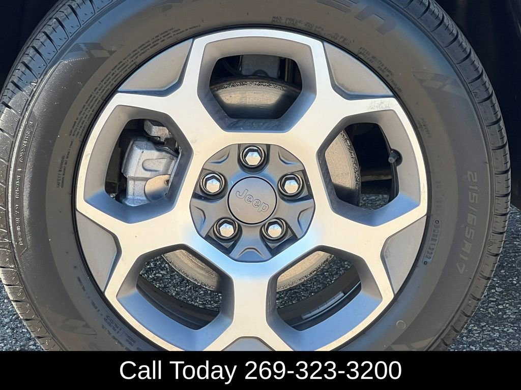 Used 2022 Jeep Compass Trailhawk w/ Trailhawk Elite Group AWD/4WD image 7
