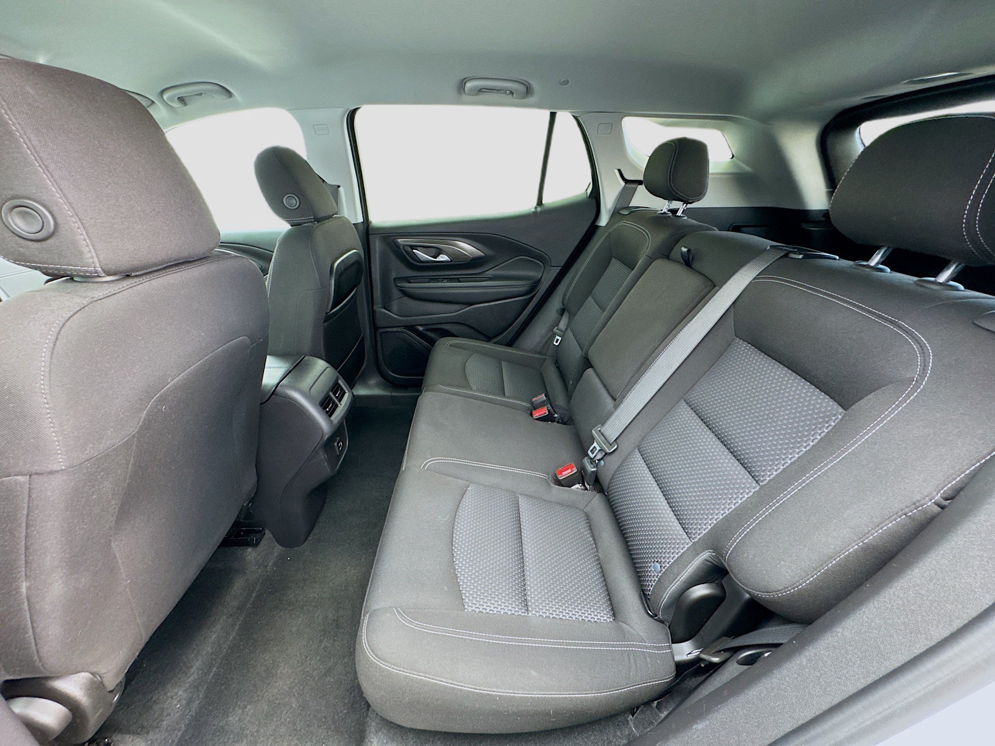 Used 2024 GMC Terrain SLE AWD/4WD image 15