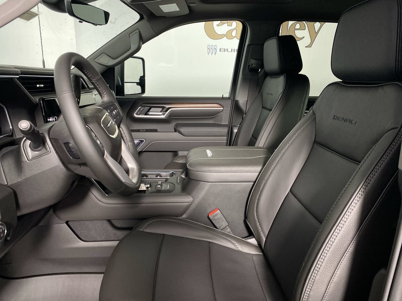New 2026 GMC Sierra 2500 Denali w/ Denali Reserve Package AWD/4WD image 11