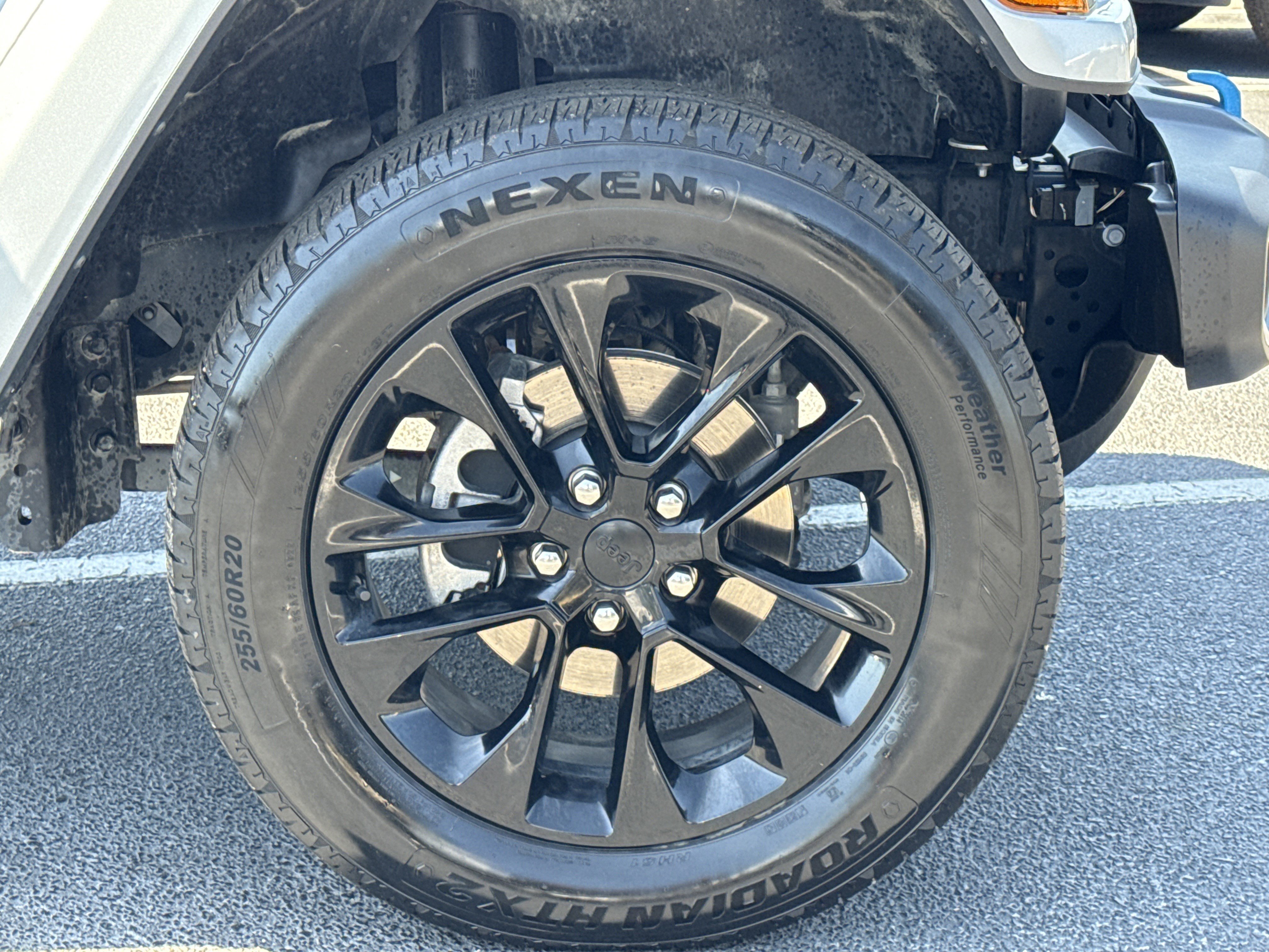 Used 2024 Jeep Wrangler Sahara w/ Technology Group image 12