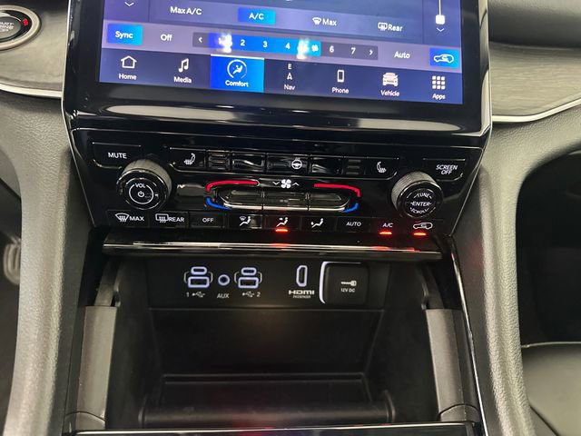 Used 2023 Jeep Grand Cherokee 4WD 4xe image 23