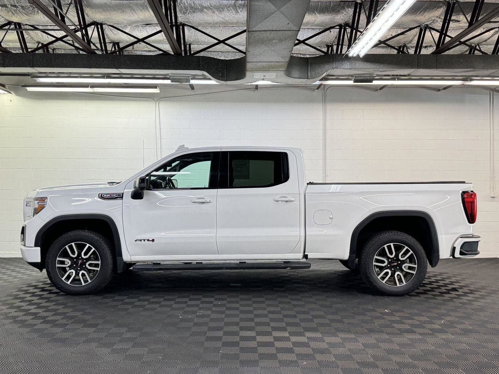 Used 2019 GMC Sierra 1500 AT4 w/ AT4 Premium Package AWD/4WD image 3