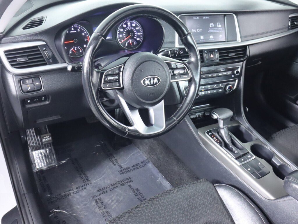 Used 2020 Kia Optima SE image 9