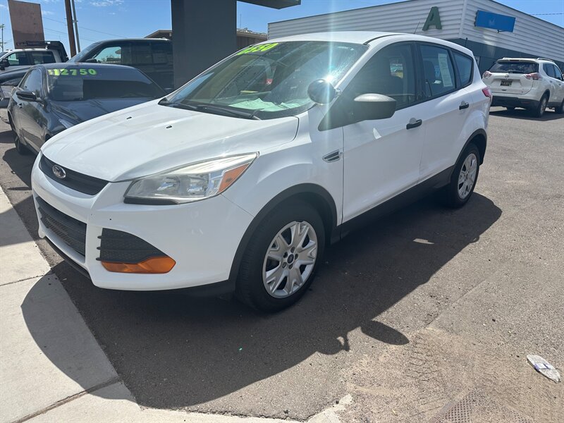 Used 2014 Ford Escape S FWD image 3