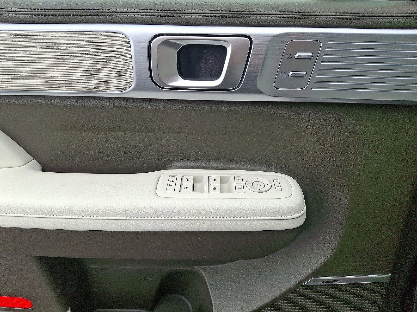 Used 2024 Hyundai Santa Fe Calligraphy image 12