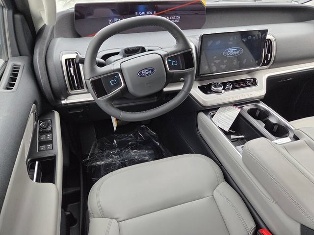 New 2026 Ford Expedition Max Active RWD image 32