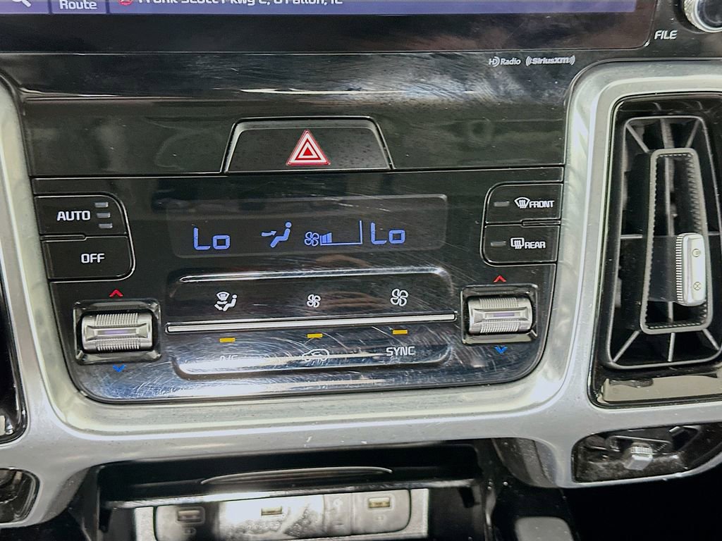 Used 2021 Kia Sorento SX image 16