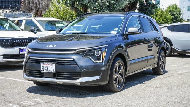 Used 2025 Kia Niro EX FWD image 5