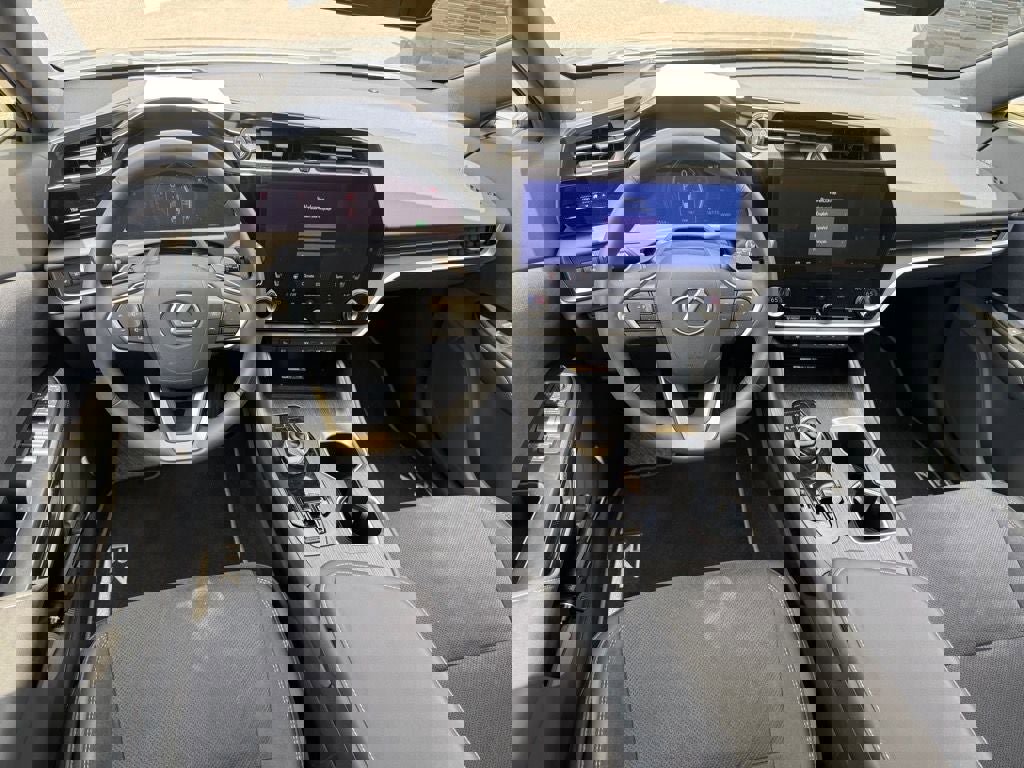 Used 2023 Lexus RZ 450e Premium w/ Accessory Package (Z1) image 11