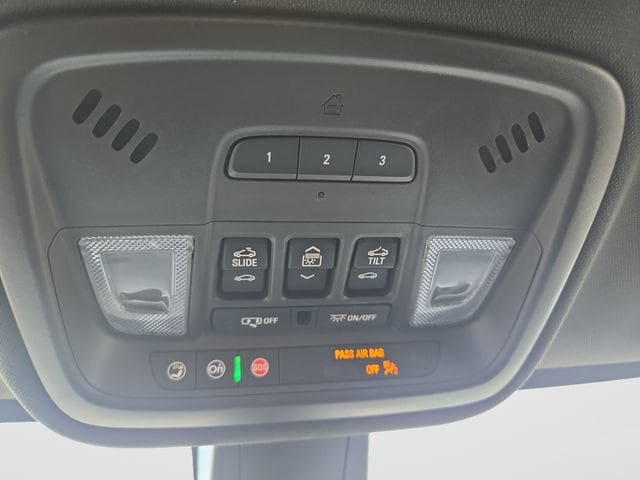 Used 2023 Chevrolet Traverse Premier w/ Redline Edition AWD/4WD image 31