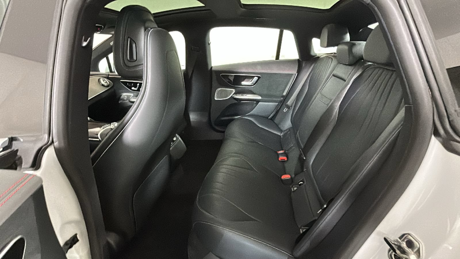 Used 2023 Mercedes-Benz EQE 350+ 4MATIC Sedan image 31