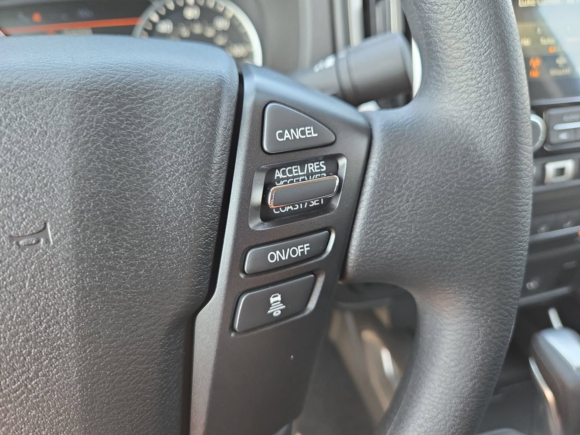 New 2025 Nissan Frontier SV AWD/4WD image 17