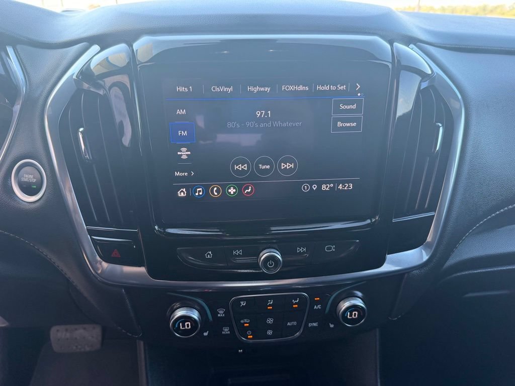 Used 2023 Chevrolet Traverse LT FWD image 18